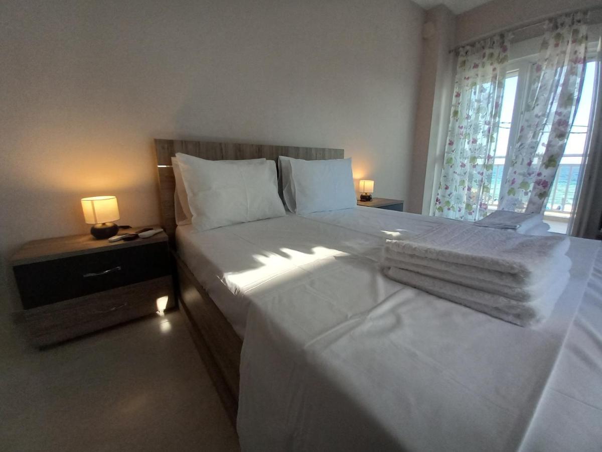 "Breeze" Front To The Sea - Hakidiki Villa Флогита Екстериор снимка