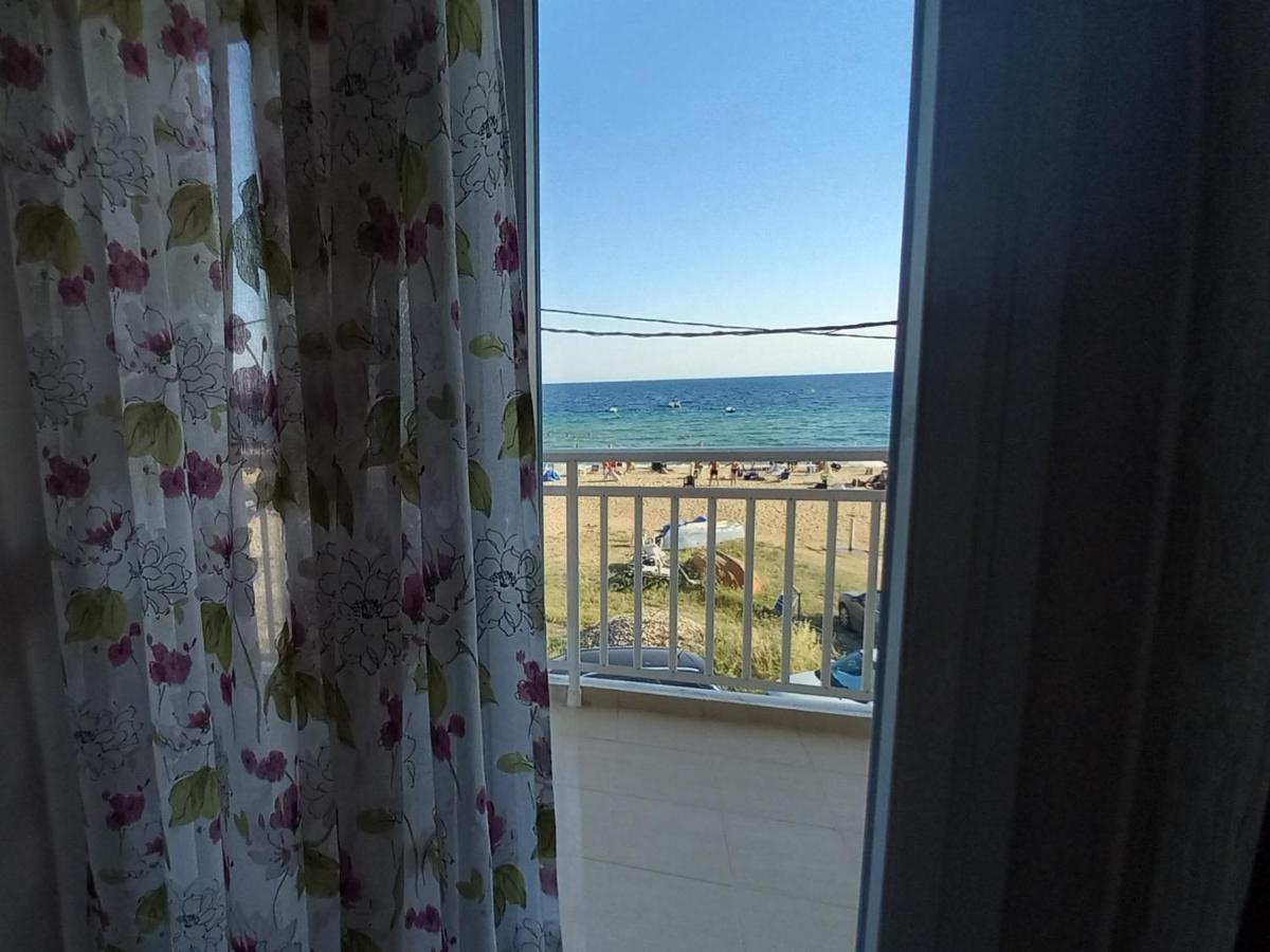 "Breeze" Front To The Sea - Hakidiki Villa Флогита Екстериор снимка